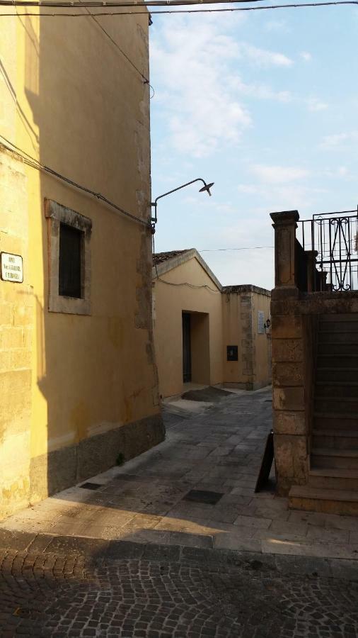 Profumo Barocco 1 Villa Noto Bagian luar foto